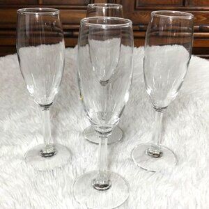 NWOT Set of 4 Premium Glass Faceted Stem Champagne Flutes